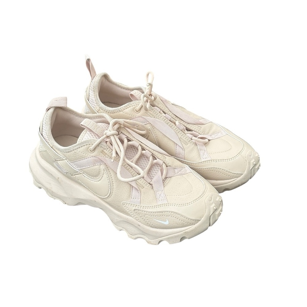 Nike Womens TC 7900 Sanddrift Walking Hiking Shoe HF1055-133 Women’s Size 7 - Picture 13 of 13